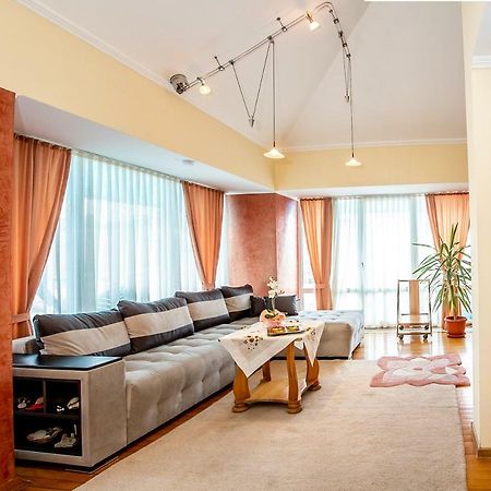 Spacious & Sunny Maisonette With Terrace Near Centre By Flаt Manаger Burgas City Eksteriør billede