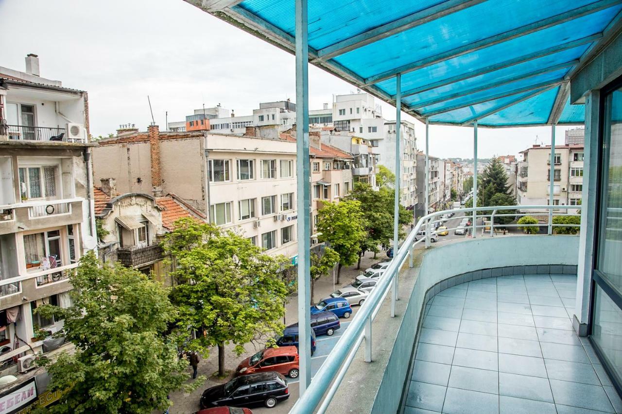 Spacious & Sunny Maisonette With Terrace Near Centre By Flаt Manаger Burgas City Eksteriør billede