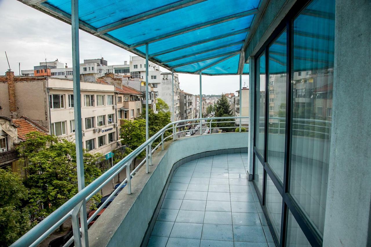 Spacious & Sunny Maisonette With Terrace Near Centre By Flаt Manаger Burgas City Eksteriør billede