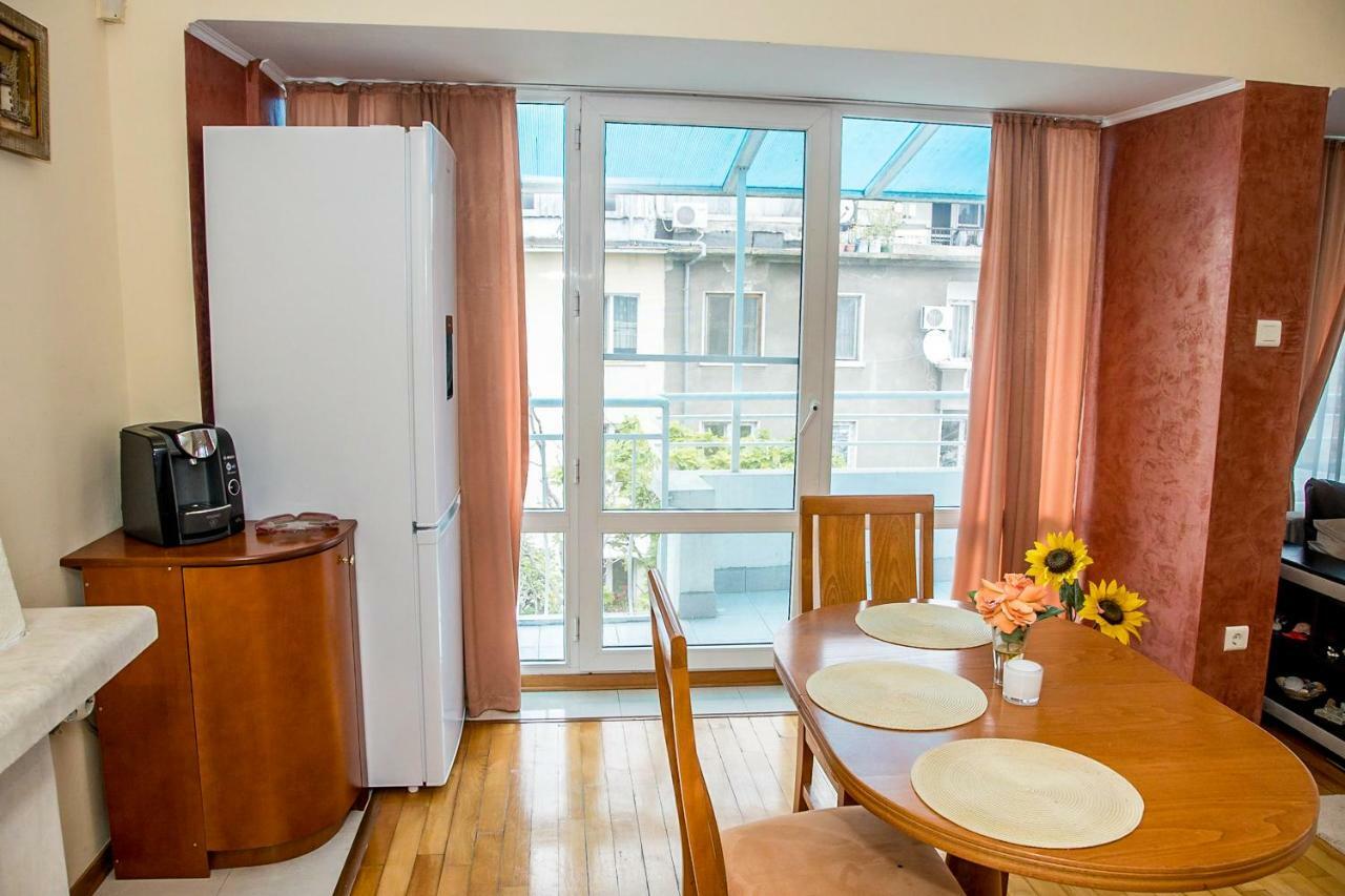 Spacious & Sunny Maisonette With Terrace Near Centre By Flаt Manаger Burgas City Eksteriør billede