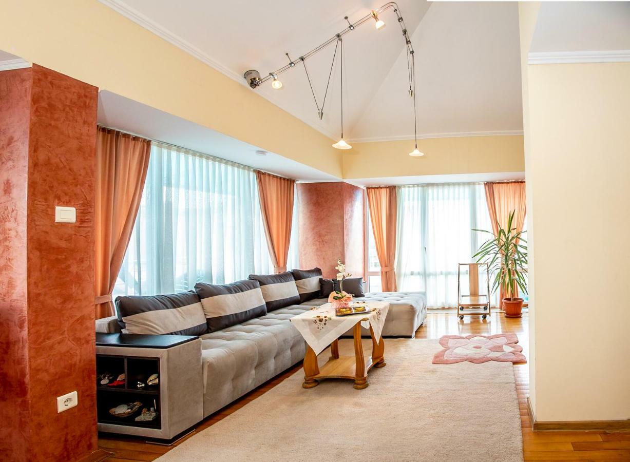 Spacious & Sunny Maisonette With Terrace Near Centre By Flаt Manаger Burgas City Eksteriør billede